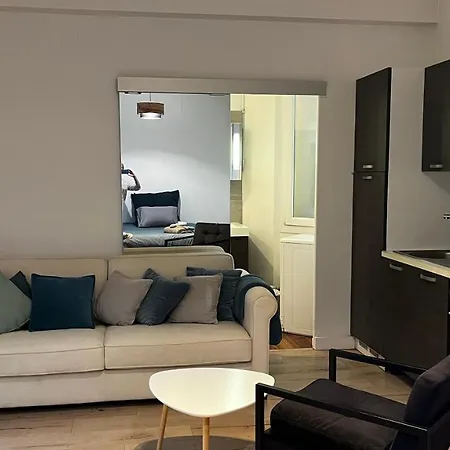 Apartment Centre